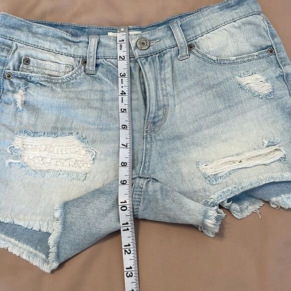 MUDD size 7 distressed denim shorts fab with cowboy boots or flip flops EUC - Picture 8 of 14